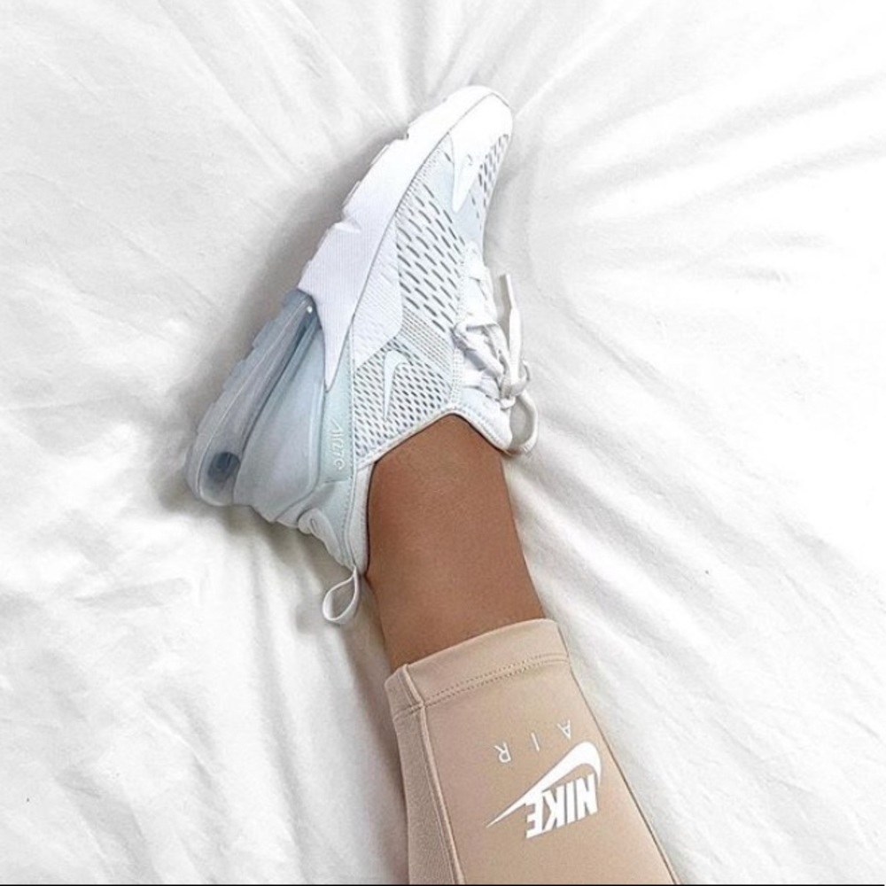 NWT Nike air max 270 sneakers triple white sneakers
